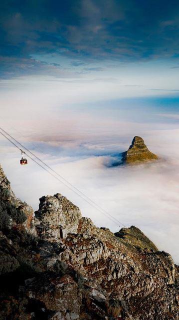 Table Mountain Aerial Cableway - Photo Credit: Thomas Bennie